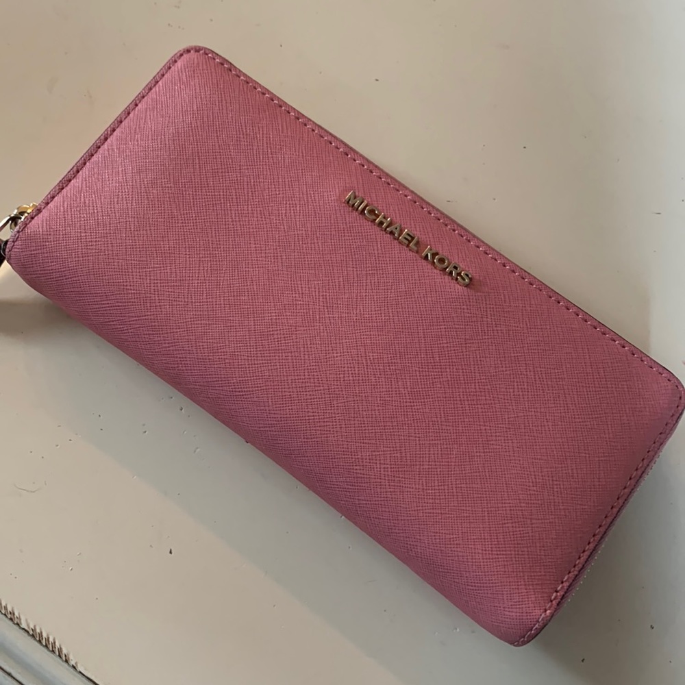 Michael Kors wristlet wallet